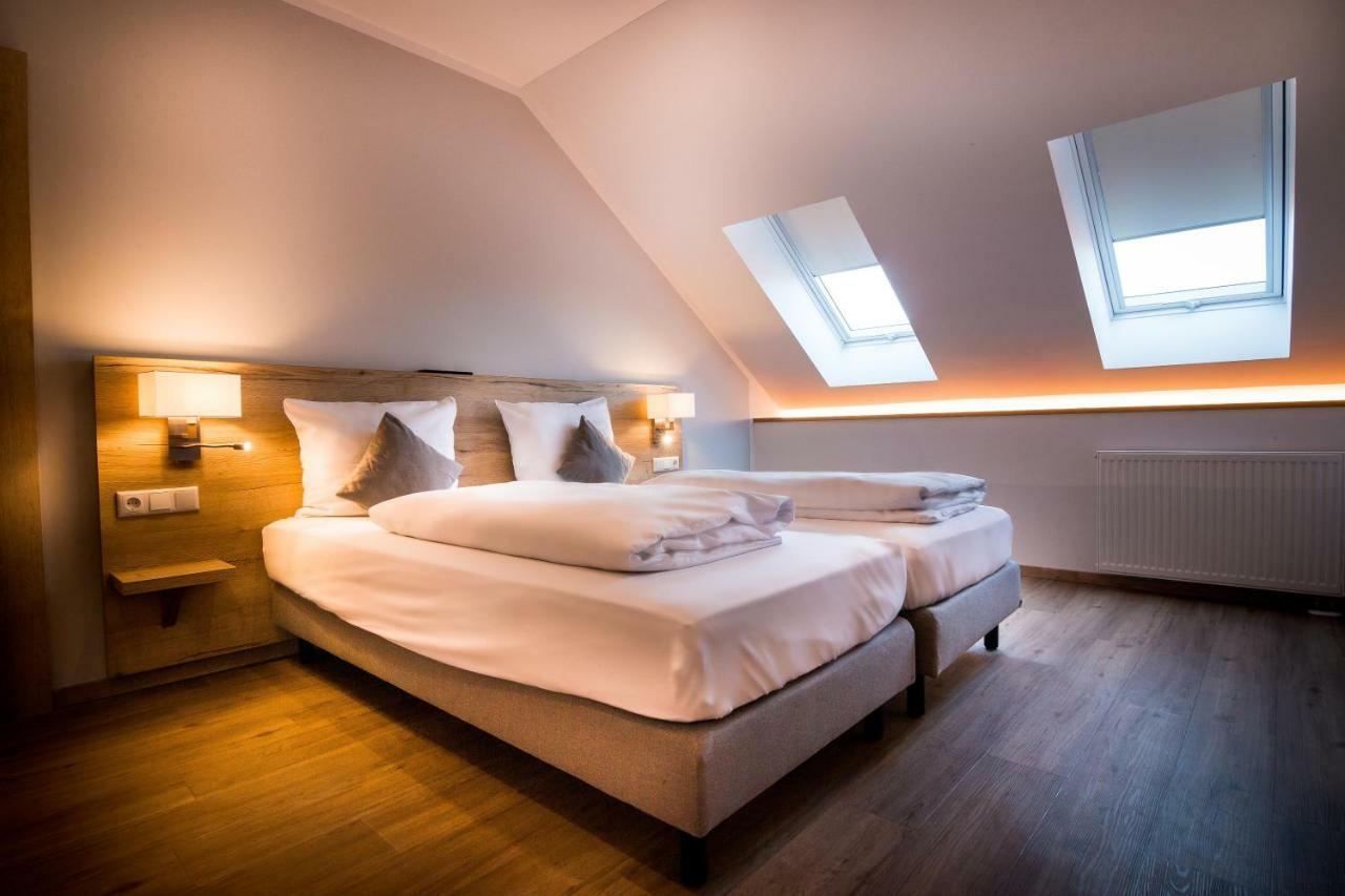 Hotel Am Kumpfmuehler Kastell Regensburg Bagian luar foto